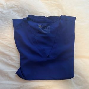 Figs bright blue XL top